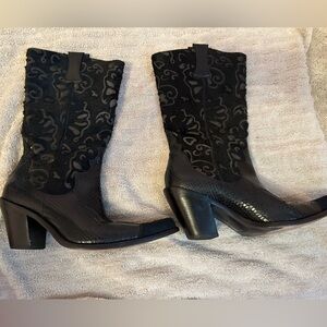 Black cowboy boots